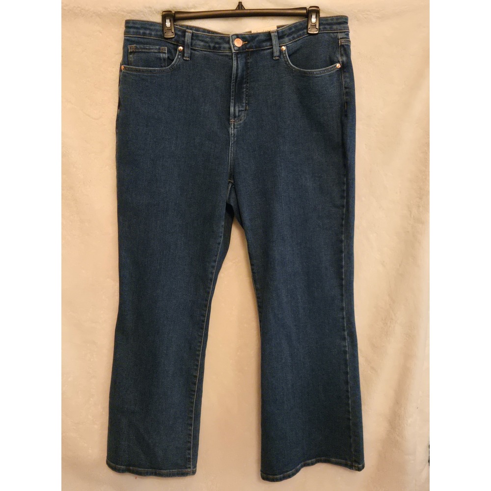 LC Lauren Conrad Womens 18W Super High-Rise Flare Jeans Hazelwash Blue‎ New